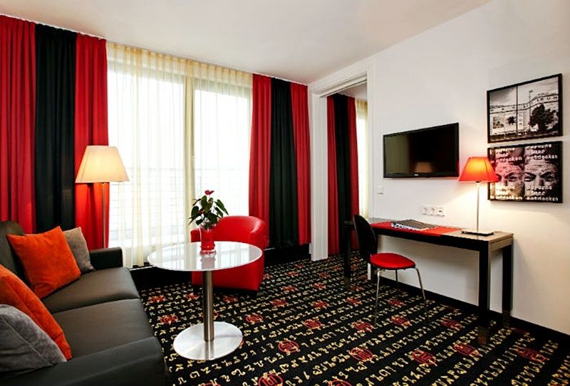 Holiday Inn Munich Westpark Extérieur photo